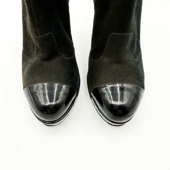 Chanel CC Cap Toe Black Suede Leather Ankle Boots Heels EU 39.5 - Picture 3 of 13